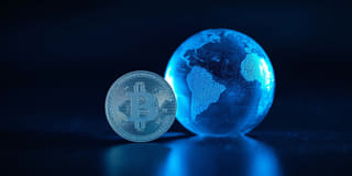 Som en del av de bredare globala finansmarknaderna visas kryptovaluta