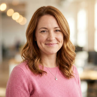 Emily Watson, angiven som chef för kundsupport på Sol Avkis, i ett profilfoto